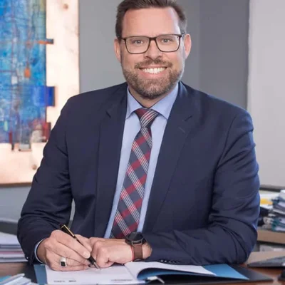 Dr. Christopher Scharnhop